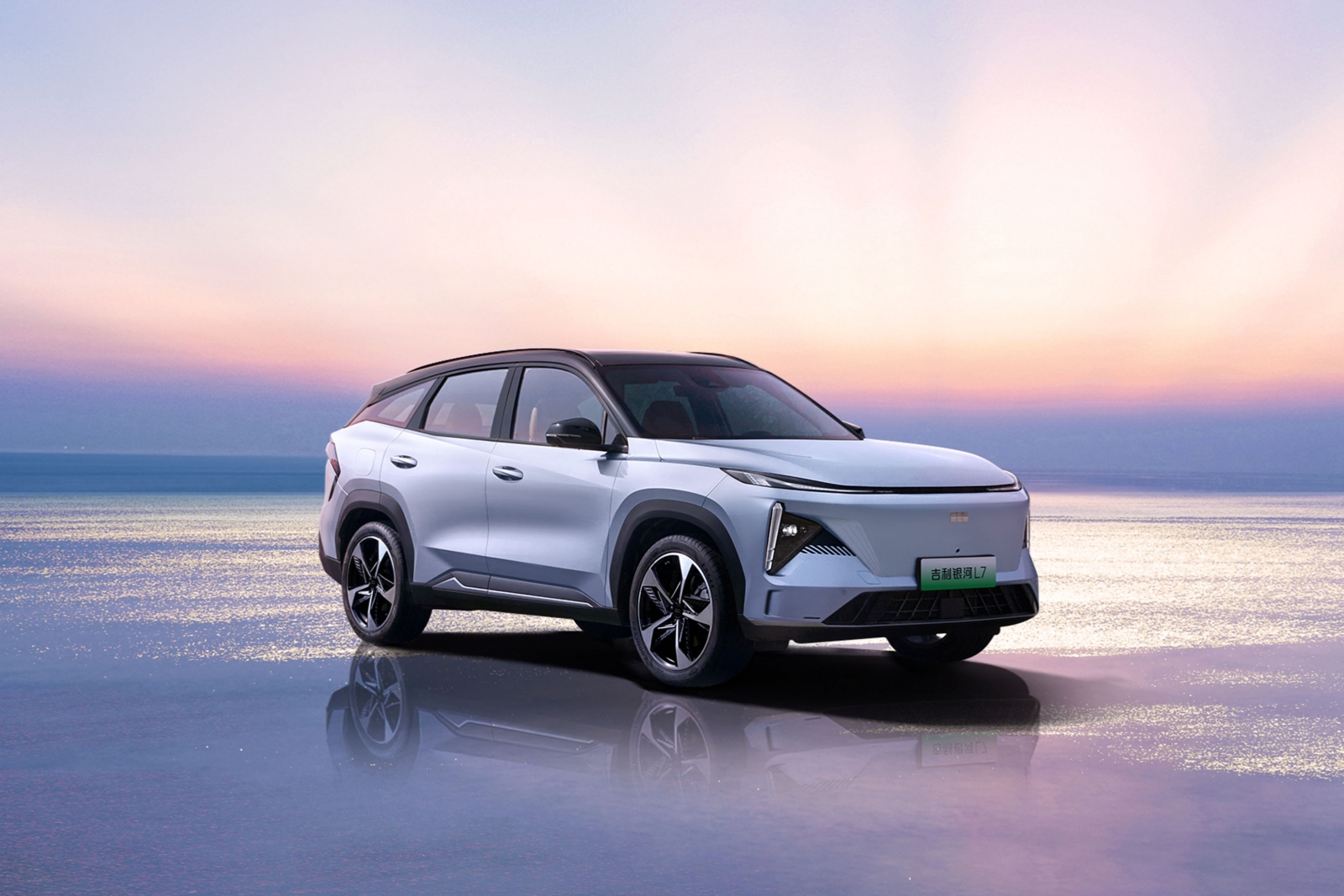 2024款吉利銀河L7 智能(néng)電(diàn)混SUV 