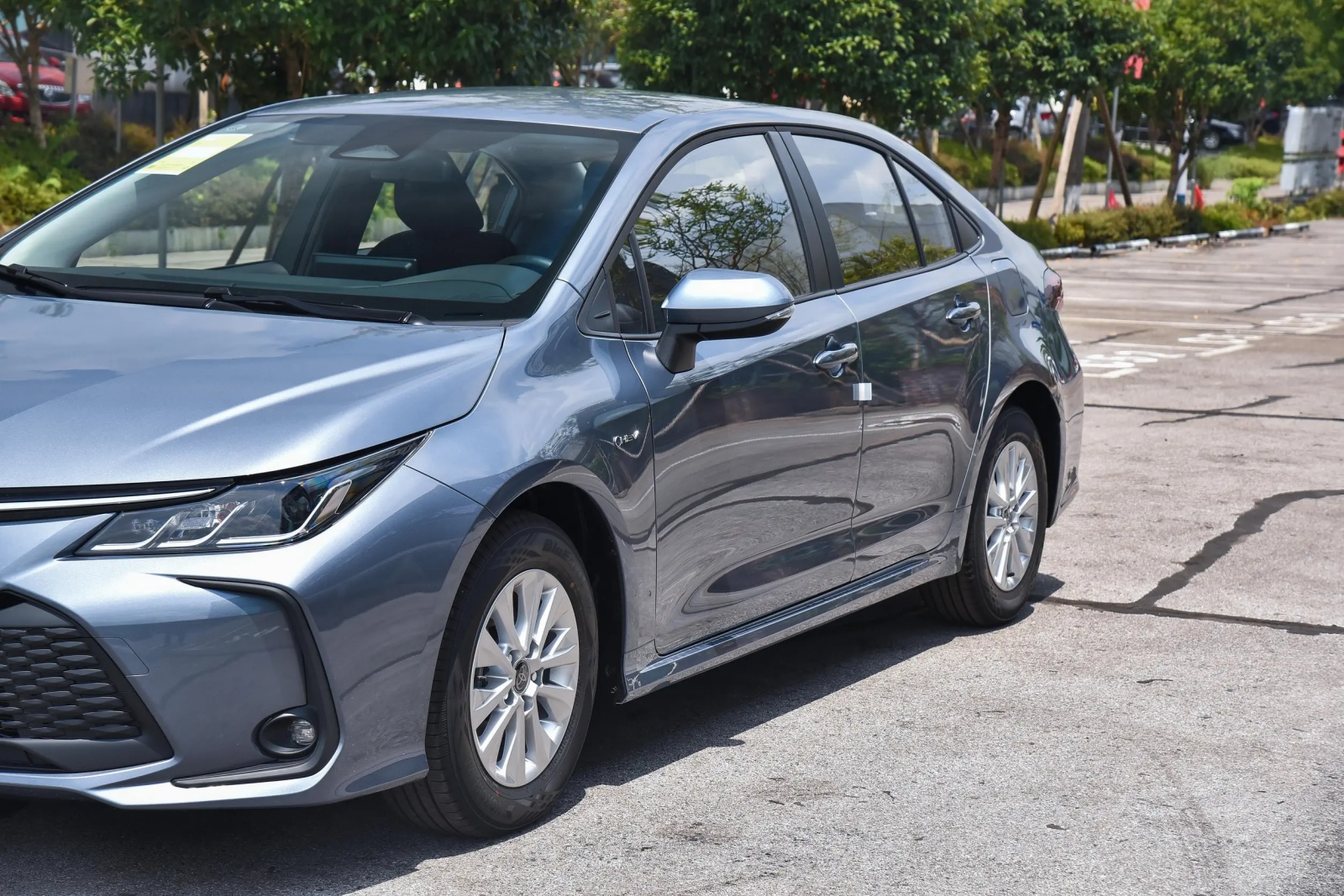 2024款豐田卡羅拉 1.8L 